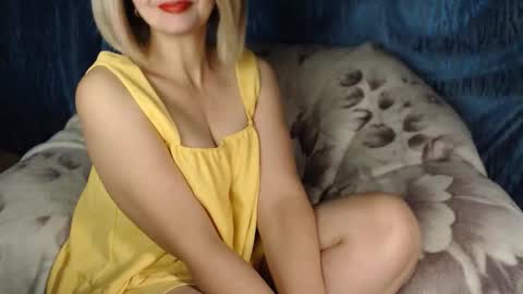 Snapshot of floretdiana chatting on October 21, 8:53 pm floretdiana online show from October 21, 8:53 pm