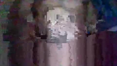 Snapshot of florin7777 chatting on April 23, 5:59 pm florin7777 online show from April 23, 5:59 pm