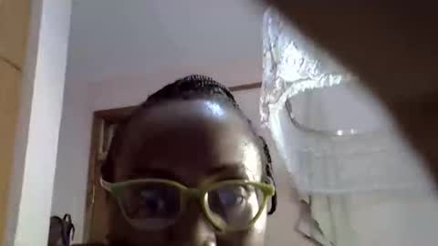 florish_ online show from September 28, 6:24 pm