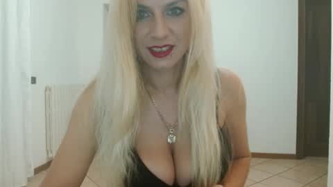 Snapshot of florya4you chatting on September 13, 11:59 pm florya4you online show from September 13, 11:59 pm