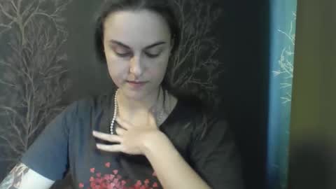 Snapshot of flower_bluee chatting on April 8, 7:30 am Ambika 3 online show from April 8, 7:30 am