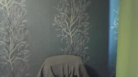Snapshot of flower_bluee chatting on April 18, 2:10 pm Ambika 3 online show from April 18, 2:10 pm