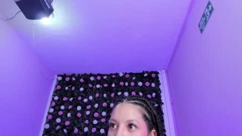 Dulce online show from February 6, 8:34 pm