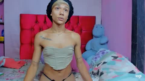 Snapshot of flower_weed chatting on March 28, 6:57 am Flower weed online show from March 28, 6:57 am