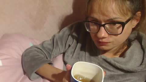 say meow and send tip  online show from October 1, 12:55 pm