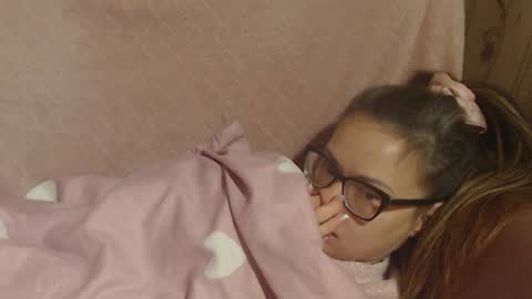 Snapshot of flowercandydoll chatting on January 15, 7:35 am say meow and send tip online show from January 15, 7:35 am