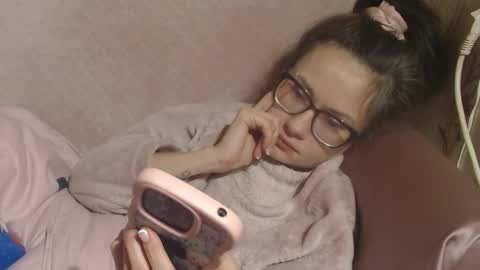 Snapshot of flowercandydoll chatting on February 8, 1:53 am say meow and send tip online show from February 8, 1:53 am