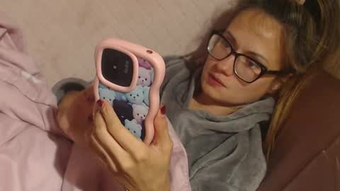 say meow and send tip  online show from September 26, 3:16 pm