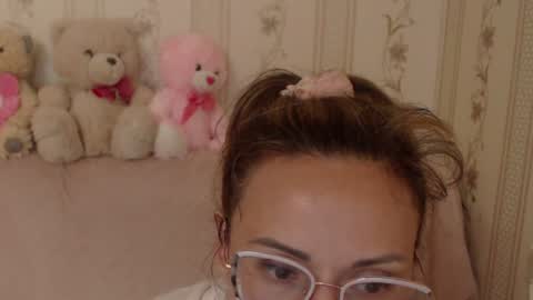 Snapshot of flowercandydoll13 chatting on June 27, 12:44 pm say meow and send tip online show from June 27, 12:44 pm