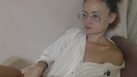 Snapshot of flowercandydoll13 chatting on July 18, 6:01 pm say meow and send tip online show from July 18, 6:01 pm