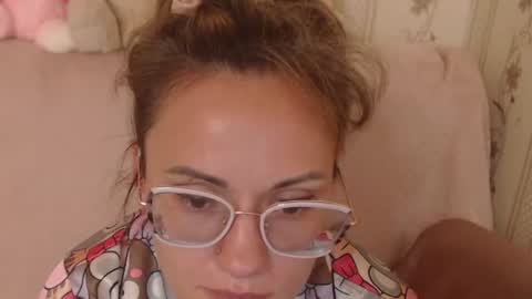 Snapshot of flowercandydoll13 chatting on July 27, 11:39 am say meow and send tip online show from July 27, 11:39 am