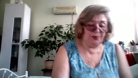 Flowerlower online show from February 11, 1:41 pm