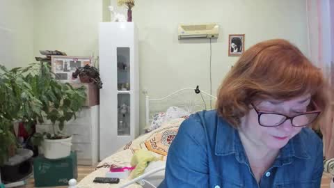 Flowerlower online show from December 15, 6:50 am