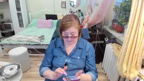 Flowerlower online show from February 28, 3:13 pm