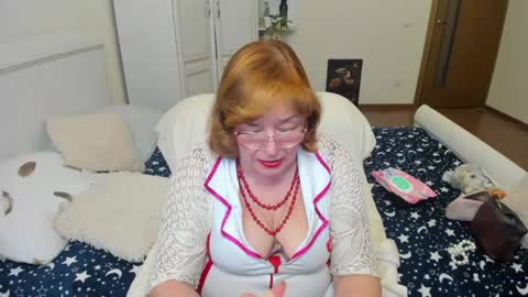 Flowerlower online show from May 31, 6:09 pm