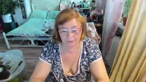 Flowerlower online show from June 9, 5:57 pm