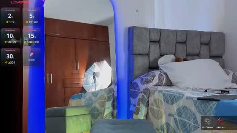 flowers109 online show from June 18, 10:47 pm