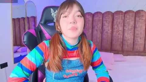 Snapshot of fluffy_bubble21 chatting on March 19, 4:27 am FLUFFY BUBBLE online show from March 19, 4:27 am