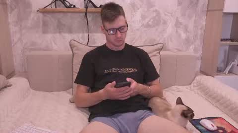 Fluffy and Krut online show from July 13, 4:59 am