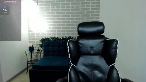 Monica online show from December 20, 4:20 am