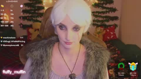 Snapshot of fluffy_muffin3 chatting on December 20, 10:32 pm Agatha online show from December 20, 10:32 pm