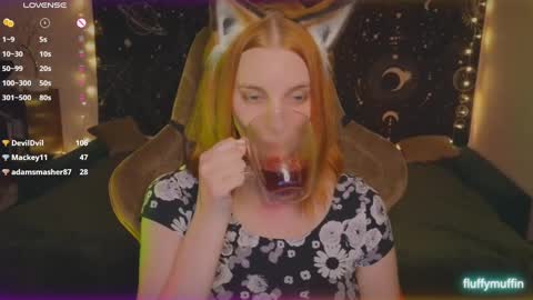 Snapshot of fluffy_muffin3 chatting on March 1, 10:21 pm Agatha online show from March 1, 10:21 pm