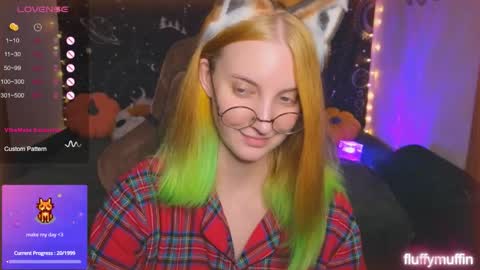 Snapshot of fluffy_muffin3 chatting on September 18, 3:36 pm Agatha online show from September 18, 3:36 pm