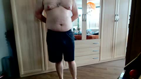 Snapshot of fluffybutt_ chatting on June 13, 5:16 am fluffybutt_ online show from June 13, 5:16 am