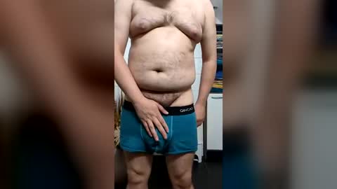 fluffybutt_ online show from August 1, 9:03 pm