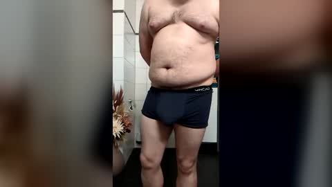 fluffybutt_ online show from August 9, 8:47 pm