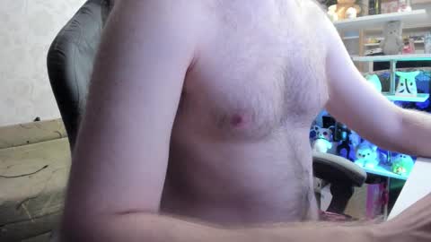 fluffycat  online show from October 8, 3:31 pm