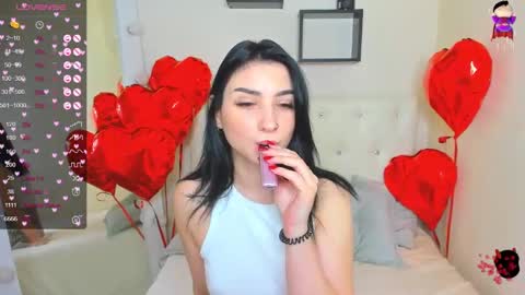 Lina online show from March 1, 11:37 pm