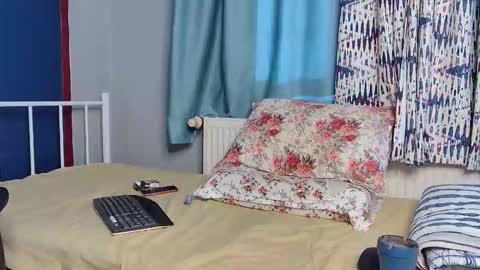 Snapshot of flycb chatting on November 28, 10:51 am Fly online show from November 28, 10:51 am