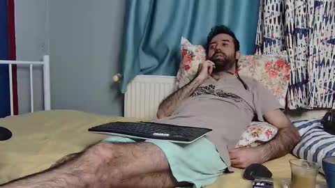 Snapshot of flycb chatting on December 14, 8:20 am Fly online show from December 14, 8:20 am