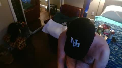 Pigs fly online show from February 16, 10:11 am