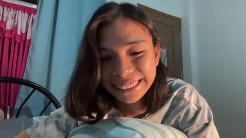 Snapshot of foeheart chatting on July 8, 3:49 pm Foe online show from July 8, 3:49 pm