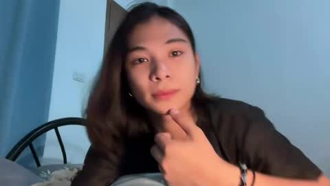 Snapshot of foeheart chatting on August 3, 2:21 am Foe online show from August 3, 2:21 am