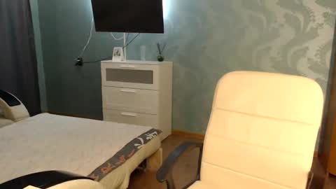 Snapshot of fofhcf chatting on April 20, 11:28 pm Molli Ready for any play with you. Hottest show in pvt Help a student earn big tokens online show from April 20, 11:28 pm
