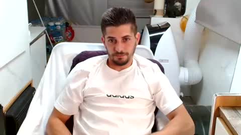 independent model online show from June 26, 8:13 pm