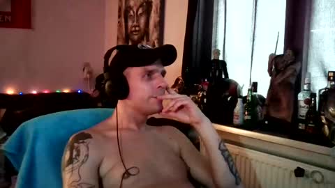 Hard2DaCore22 online show from June 21, 8:06 am