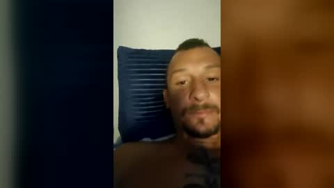 Snapshot of foo1331 chatting on June 14, 2:24 am foo1331 online show from June 14, 2:24 am