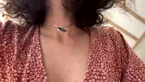 Snapshot of forbiddennvelvet chatting on December 20, 10:55 am forbiddennvelvet online show from December 20, 10:55 am