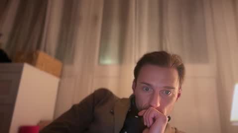 fordtom93 online show from April 1, 11:24 pm