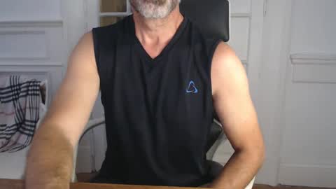 Foreign Off online show from January 1, 11:07 pm