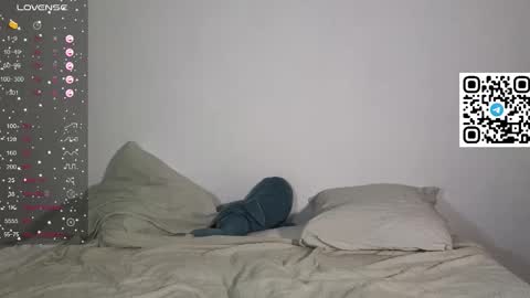 forever_eren online show from December 20, 4:47 pm