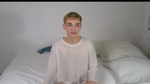 forever_eren online show from February 6, 4:54 pm