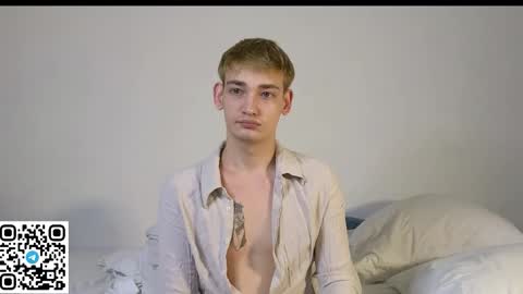 forever_eren online show from February 9, 11:31 pm