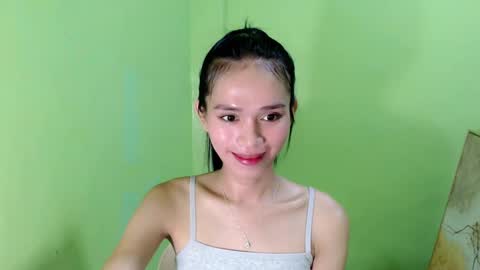 Snapshot of forever_wonnie23 chatting on December 21, 12:49 pm Wonnie online show from December 21, 12:49 pm