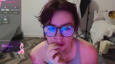 Snapshot of forget__me__nots chatting on December 14, 10:25 pm forget__me__nots online show from December 14, 10:25 pm