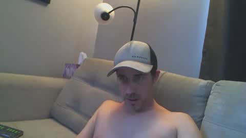 fouraide42 online show from February 11, 12:48 pm